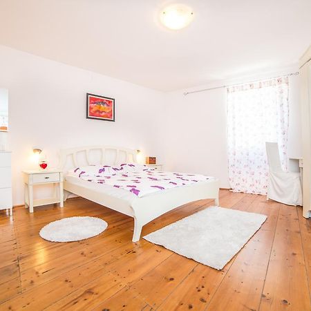 Apartments Dominik Rovinj Buitenkant foto