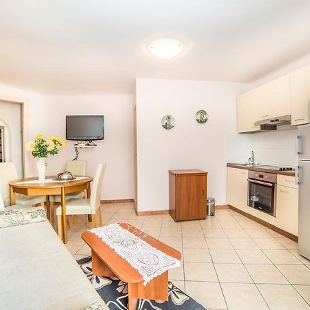 Apartments Dominik Rovinj Buitenkant foto