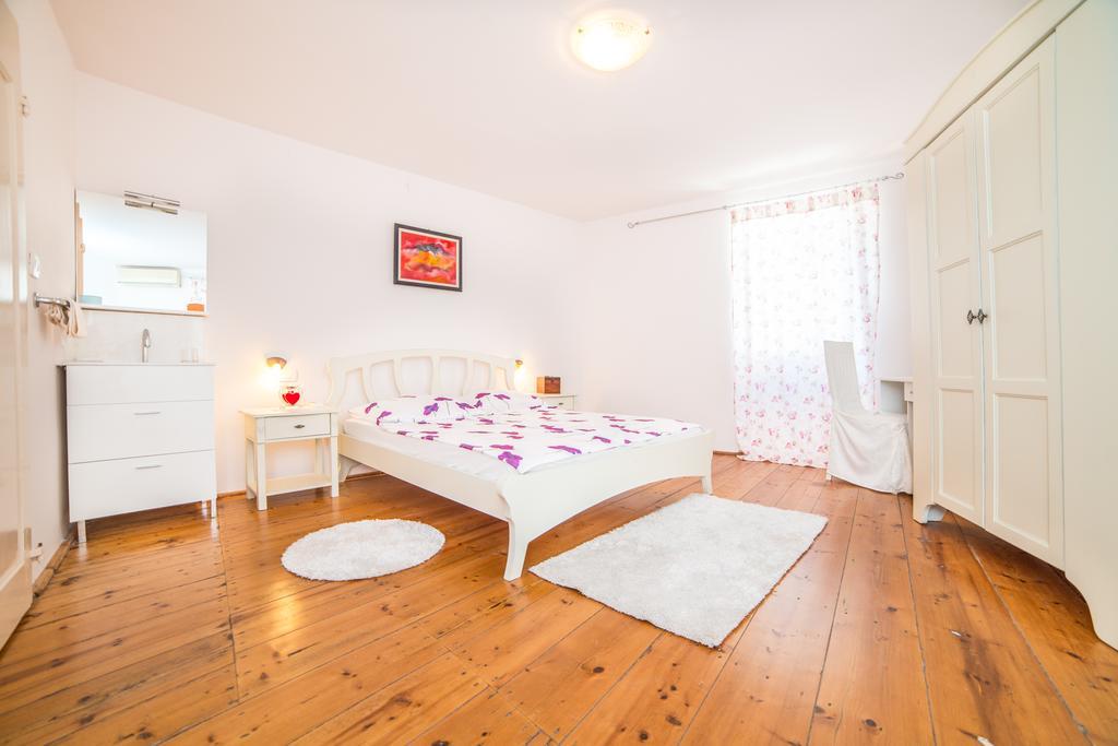 Apartments Dominik Rovinj Buitenkant foto
