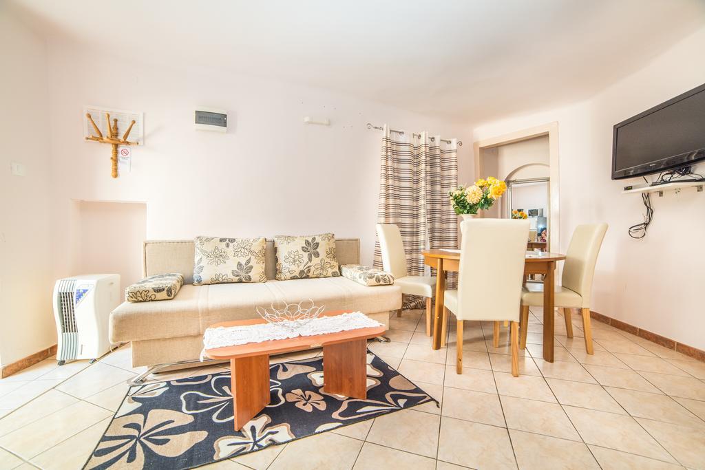 Apartments Dominik Rovinj Buitenkant foto